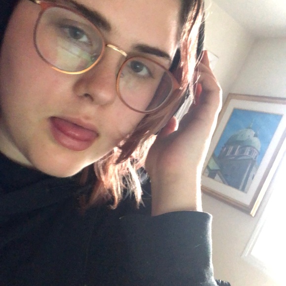 Meet your Posher, Grace - Picture 1 of 1